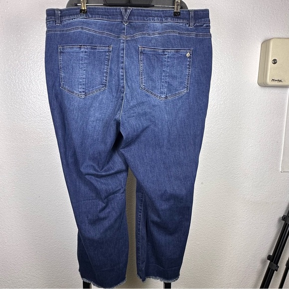 Democracy Women's Dark Blue Skinny Jeans - Picture 3 of 8